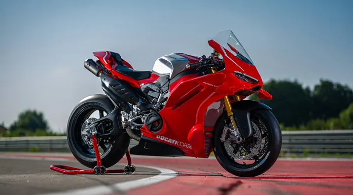 Ducati Rilis Panigale V4R 2026 . . Top Speed 330,6 km/jam - TMCBlog.com