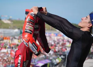 Alasan Marc Marquez Selebrasi ala Messi di Misano : Membungkam Cemoohan !