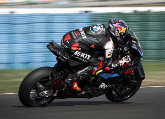 TOPRAK RAZGATLIOGLU Memenangkan Race 1 WSBK Estoril 2025