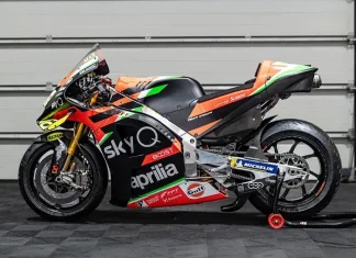 Langka! Aprilia RS-GP Eks-Aleix Espargaro Musim 2020 Dilelang Lengkap dengan Wearpack & Helm!