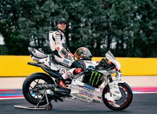 Livery Spesial Aprilia RS-GP26 “Perla Bianca” di Misano: Penghormatan 80 Tahun Vespa & Gilles Villeneuve!
