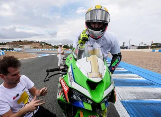 Sejarah Baru! Xavi Artigas Bersama Kawasaki Resmi Kunci Gelar Juara Dunia Inagurasi FIM WorldSPB di Jerez